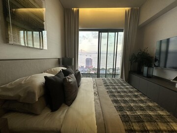 Bedroom in 3 BHK Apartment at Rustomjee 180 Bayview, Matunga West – for Sale