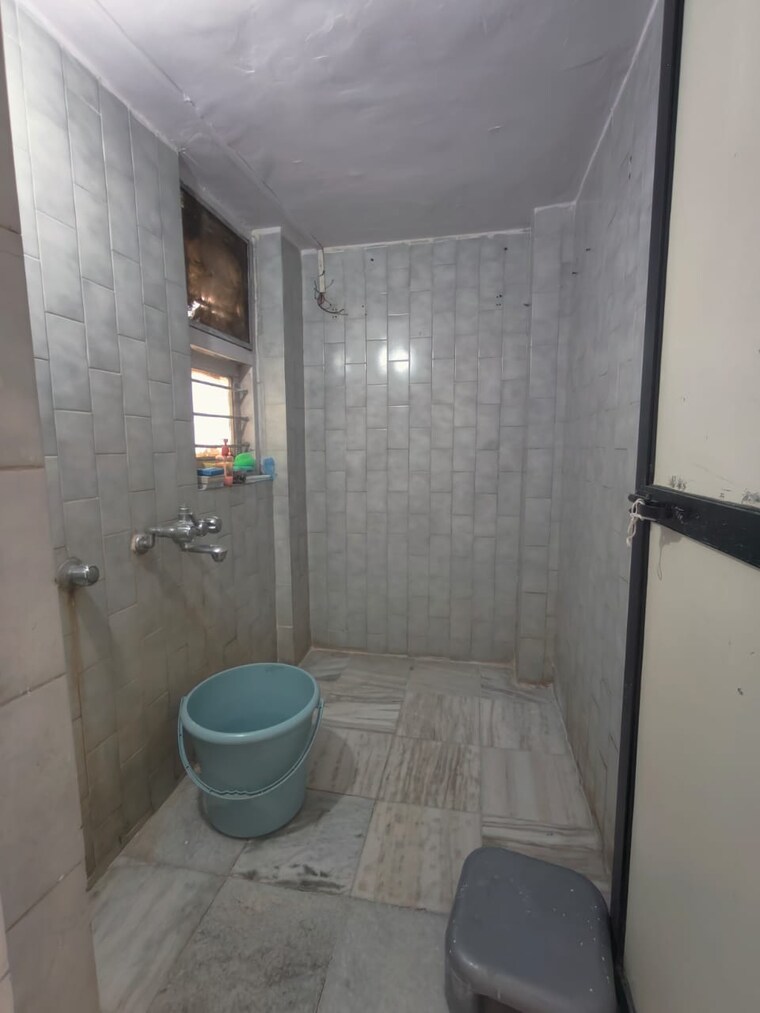 Bathroom, himgiri-lokupvan-phase-ii-chs-ltd 1 Bedroom 620 Sq.Ft. Apartment In Vasant Vihar Thane 10017016