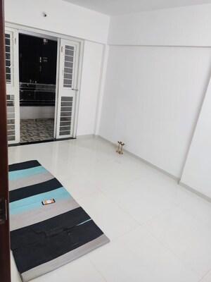 Room in 1 BHK Apartment at Star Gaze Apartment, Dhanori – for Rent