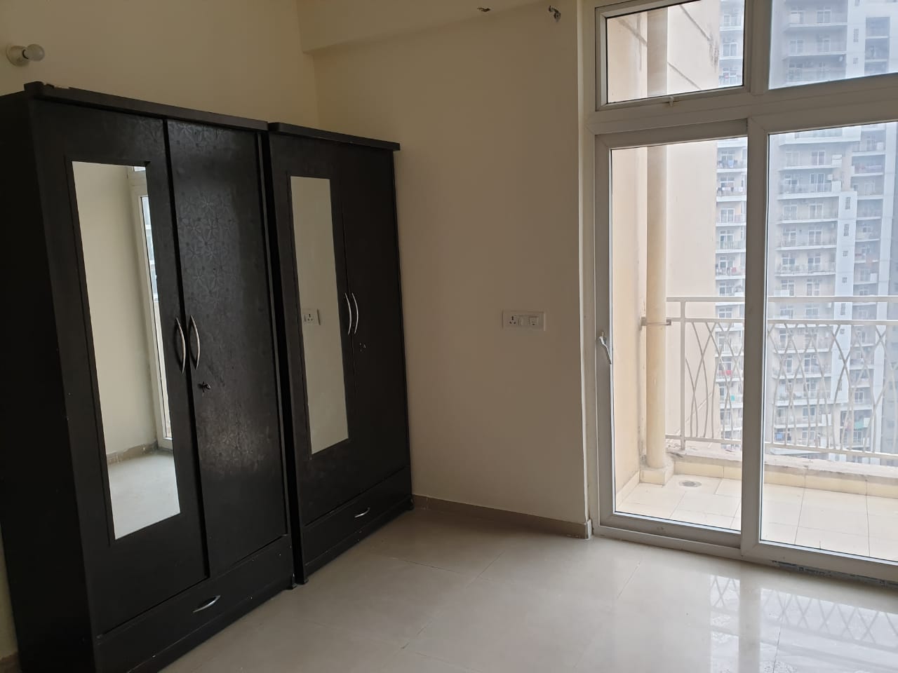 3 BHK Apartment For Sale in Mahagun Mywoods
