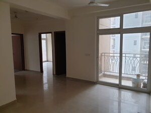 Room in 3 BHK Apartment at Mahagun Mywoods, Sector 16c Greater Noida – for Sale