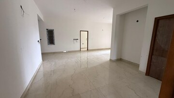 Room in 3 BHK Apartment at Cornerstone Akhinta Residences, Btm Layout – for Sale