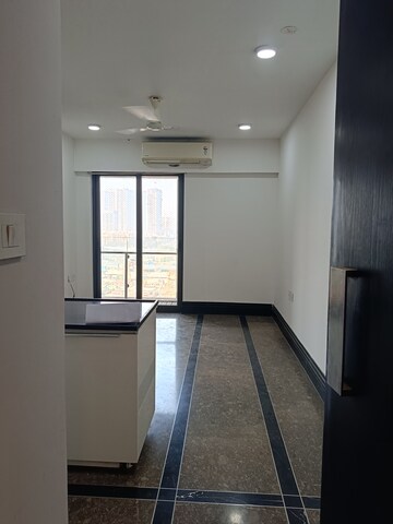 1 BHK Apartment For Rent in Lodha New Cuffe Parade, Wadala