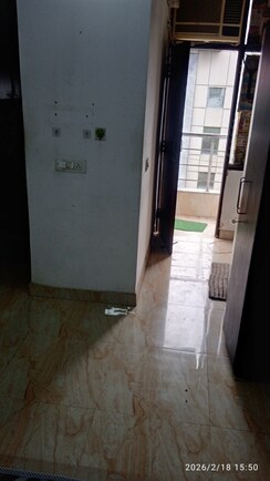 1 RkBuilder Floor For Rent in DLF City Phase IV