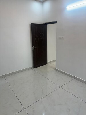 Room in 5 BHK Independent House at Cheroor – for Sale