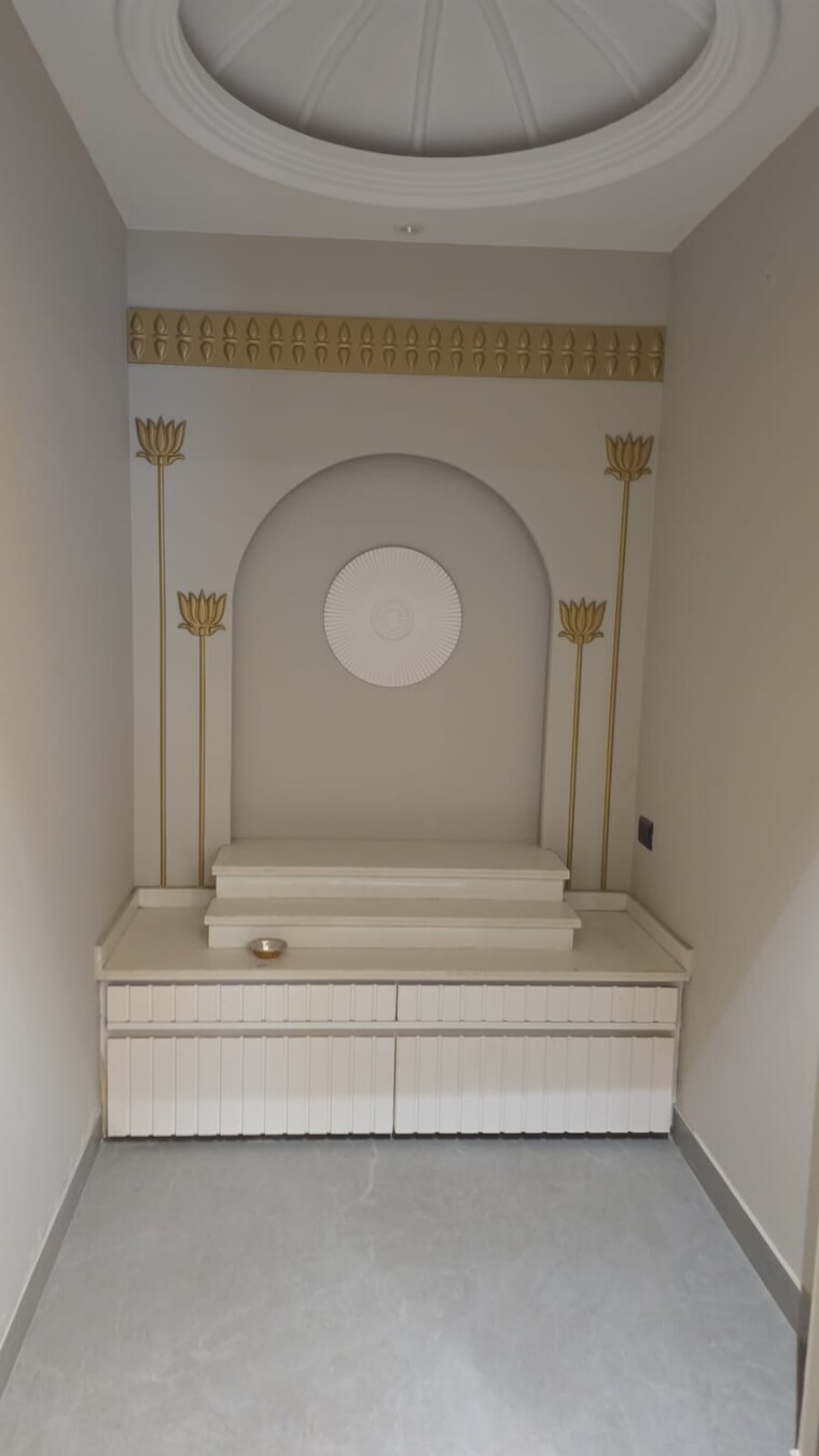 Bathroom, new industrial township 5 3 Bedroom 200 Sq.Ft. Builder Floor In New Industrial Township 5 Faridabad 10017237