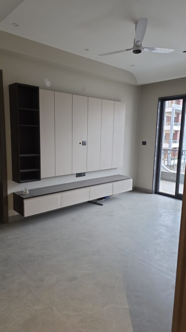 Room, new industrial township 5 3 Bedroom 200 Sq.Ft. Builder Floor In New Industrial Township 5 Faridabad 10017237