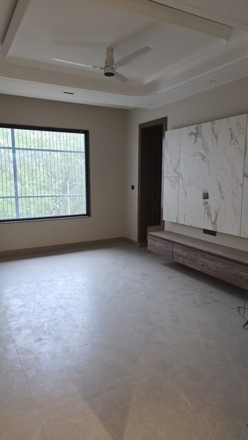 Room in 3 BHK Builder Floor at New Industrial Township 5 – for Sale