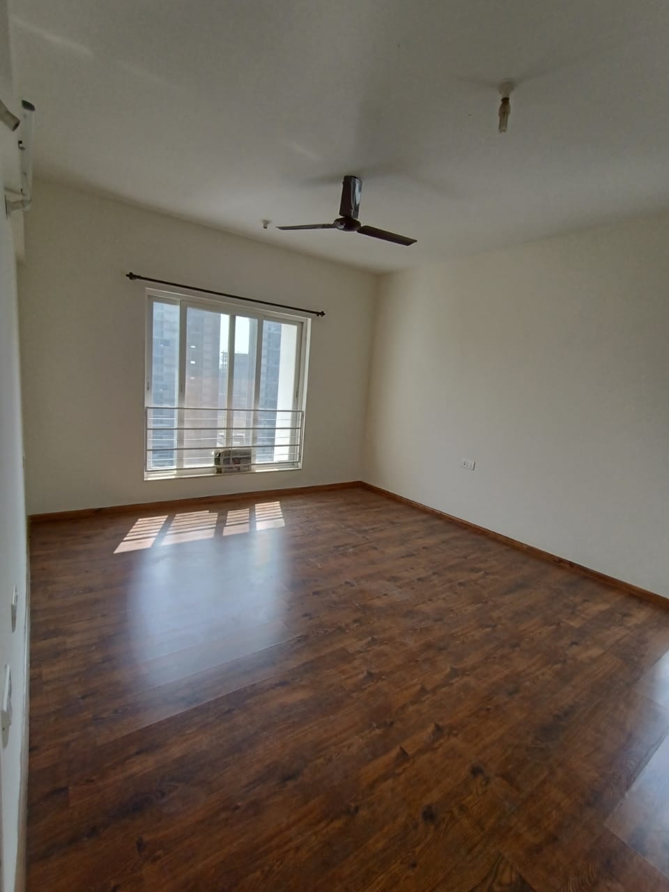 2 BHK + Pooja Room Apartment For Rent in Vascon Forest County