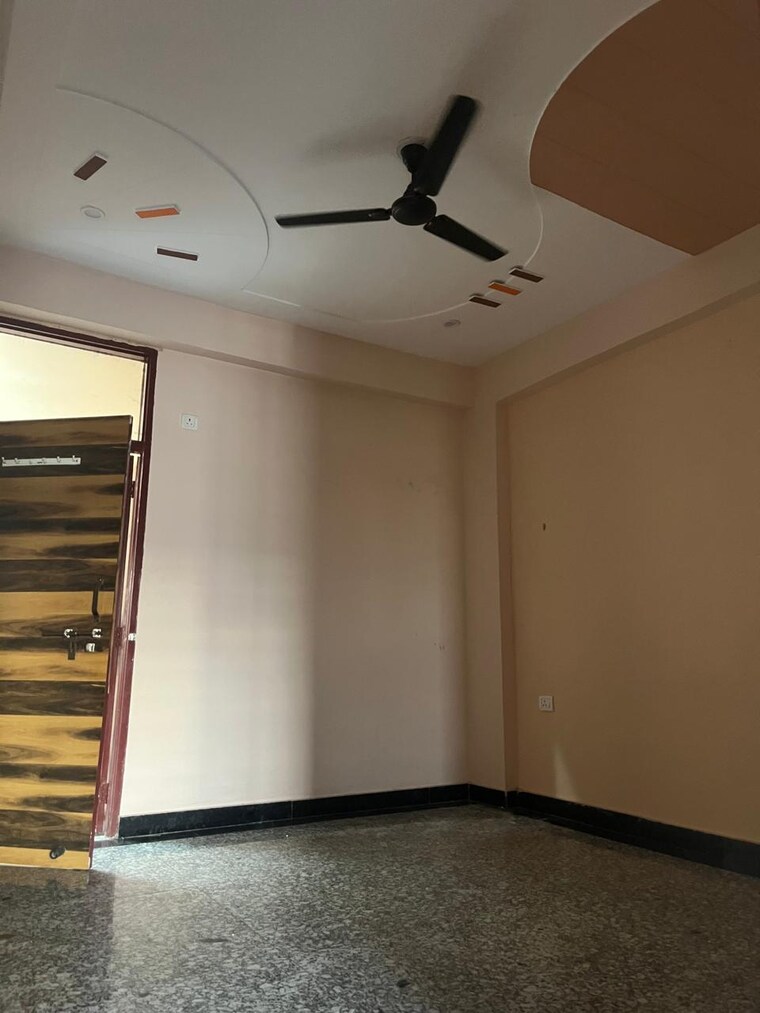 Room, rwa-apartments-sector-70 2 Bedroom 1200 Sq.Ft. Villa In Sector 70 Noida 10017320