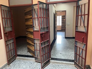 Staircase in 2 BHK Villa at RWA Apartments Sector 70, Sector 70 – for Rent