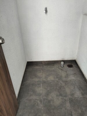 Room in 3 BHK Apartment at Siddh Amara, Bavdhan – for Rent