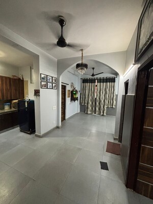 Living Room in 4 BHK Independent House at Ansal Plaza Gurgaon, Palam Vihar – for Sale