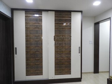 Room in 2 BHK Apartment at Five Star Royal Entrada, Wakad – for Sale