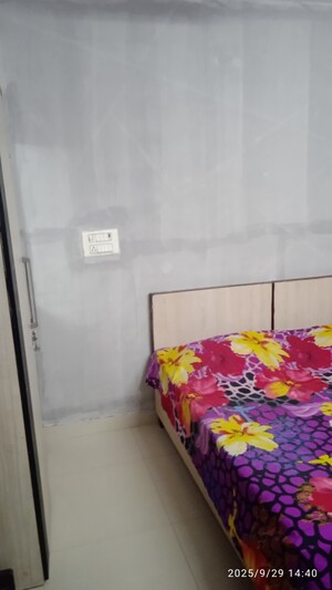 Bedroom in 1 RK Builder Floor at Ansal Sushant Lok I, Sector 43 – for Rent