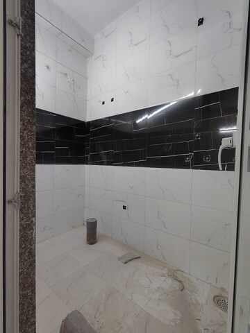 Balcony in 1 BHK Builder Floor at Vaishali Sector 3 – for Sale