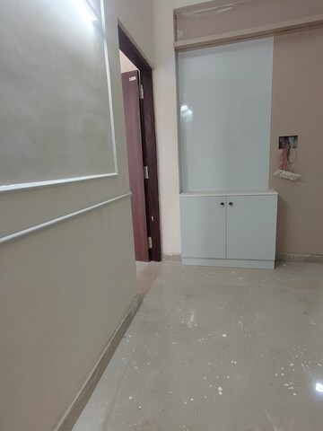 Furnished Amenities in 1 BHK Builder Floor at Vaishali Sector 3 – for Sale