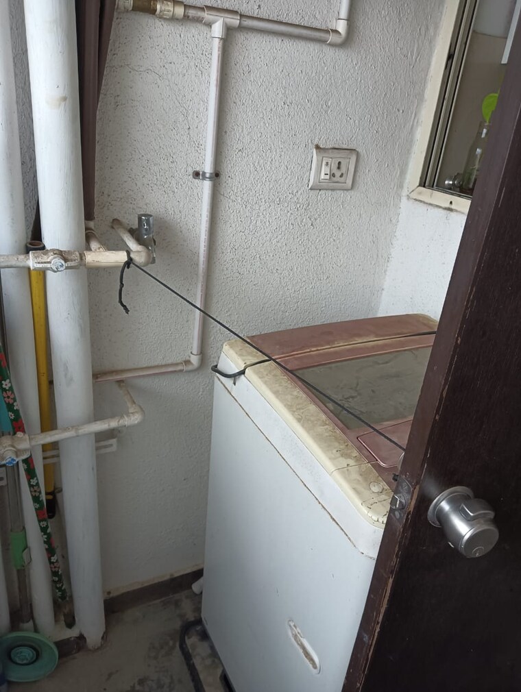 Bathroom, gini-bellina 2 Bedroom 980 Sq.Ft. Apartment In Lohgaon Pune 10017329