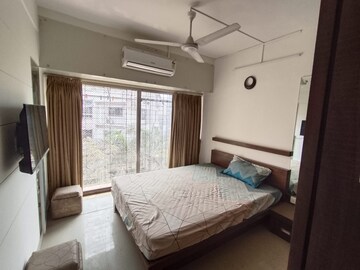 Bedroom in 4 BHK Apartment at Supreme 19, Lokhandwala – for Rent