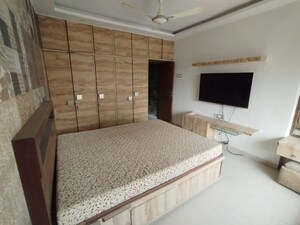 Bedroom in 4 BHK Apartment at Supreme 19, Lokhandwala – for Rent