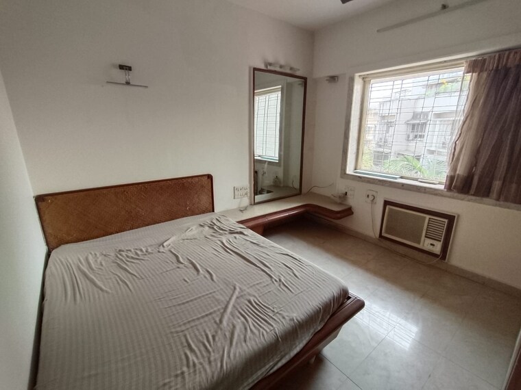 Bedroom, supreme-19 4 Bedroom 1250 Sq.Ft. Apartment In Lokhandwala Mumbai 10017394