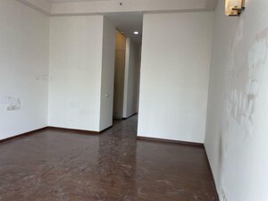 Room in 3.5 BHK Apartment at Ireo Victory Valley, Sector 67 – for Sale