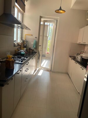 Kitchen in 3.5 BHK Apartment at Ireo Victory Valley, Sector 67 – for Sale