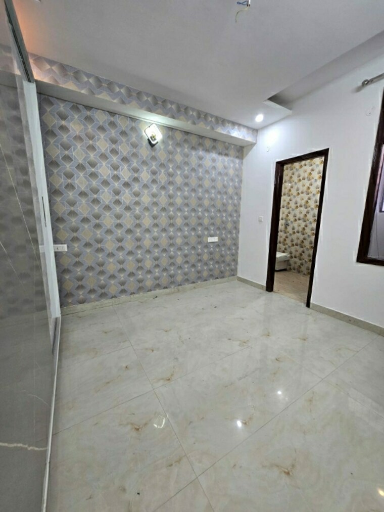 Room, patiala road 3 Bedroom 120 Sq.Yd. Independent House In Patiala Road Zirakpur 10017444