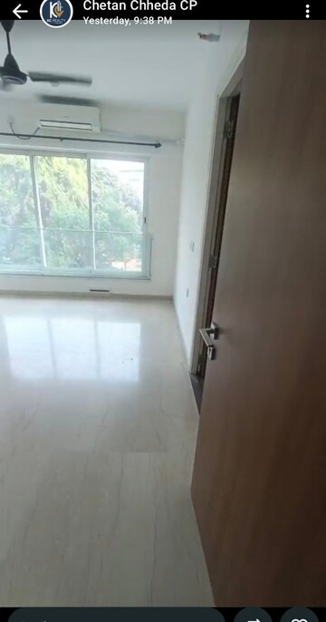 Room in 3 BHK Apartment at Courtyard by Narang Realty and The Wadhwa Group, Pokhran Road No Two – for Rent