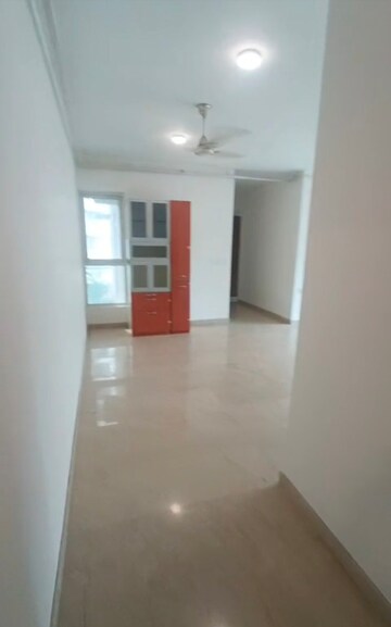 Room in 3 BHK Apartment at Courtyard by Narang Realty and The Wadhwa Group, Pokhran Road No Two – for Rent