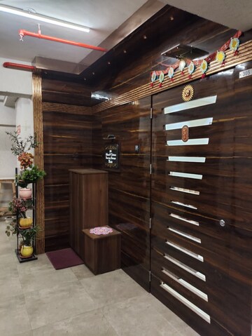 Room in 1 BHK Apartment at Riddhi Gardens CHS, Malad East – for Sale