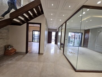 Room in 5 BHK Independent House at Sector 89 – for Sale