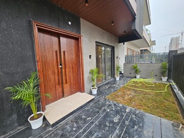 Balcony in 5 BHK Independent House at Sector 89 – for Sale