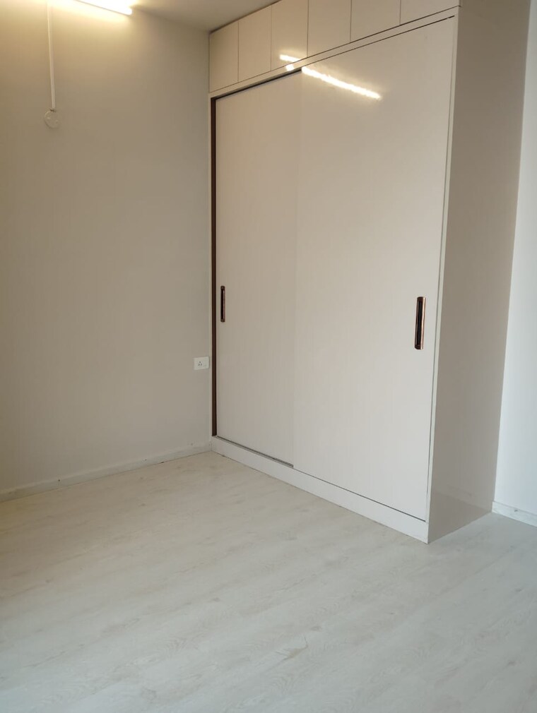 Room, m3m-heights 3.5 Bedroom 2056 Sq.Ft. Apartment In Sector 65 Gurgaon 10017626