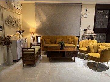 Living Room in 3 BHK Builder Floor at Indrapuram – for Rent