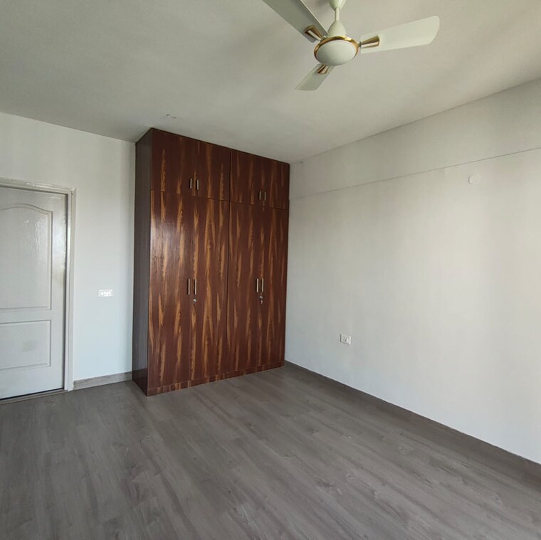 Room, silverglades-the-melia 3 Bedroom 1845 Sq.Ft. Apartment In Sohna Sector 33 Gurgaon 10017667