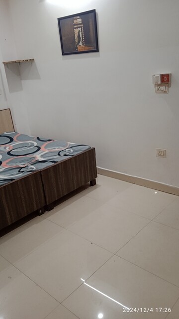Bedroom in 1 RK Builder Floor at Sector 44 – for Rent