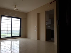 Room in 2 BHK Apartment at Kanakia Spaces Zen World, Kanjurmarg East – for Rent