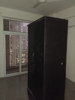 Furnished Amenities in 3 BHK Apartment at Mahagun Mywoods, Sector 16c Greater Noida – for Sale