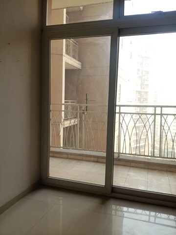 Room in 3 BHK Apartment at Mahagun Mywoods, Sector 16c Greater Noida – for Sale