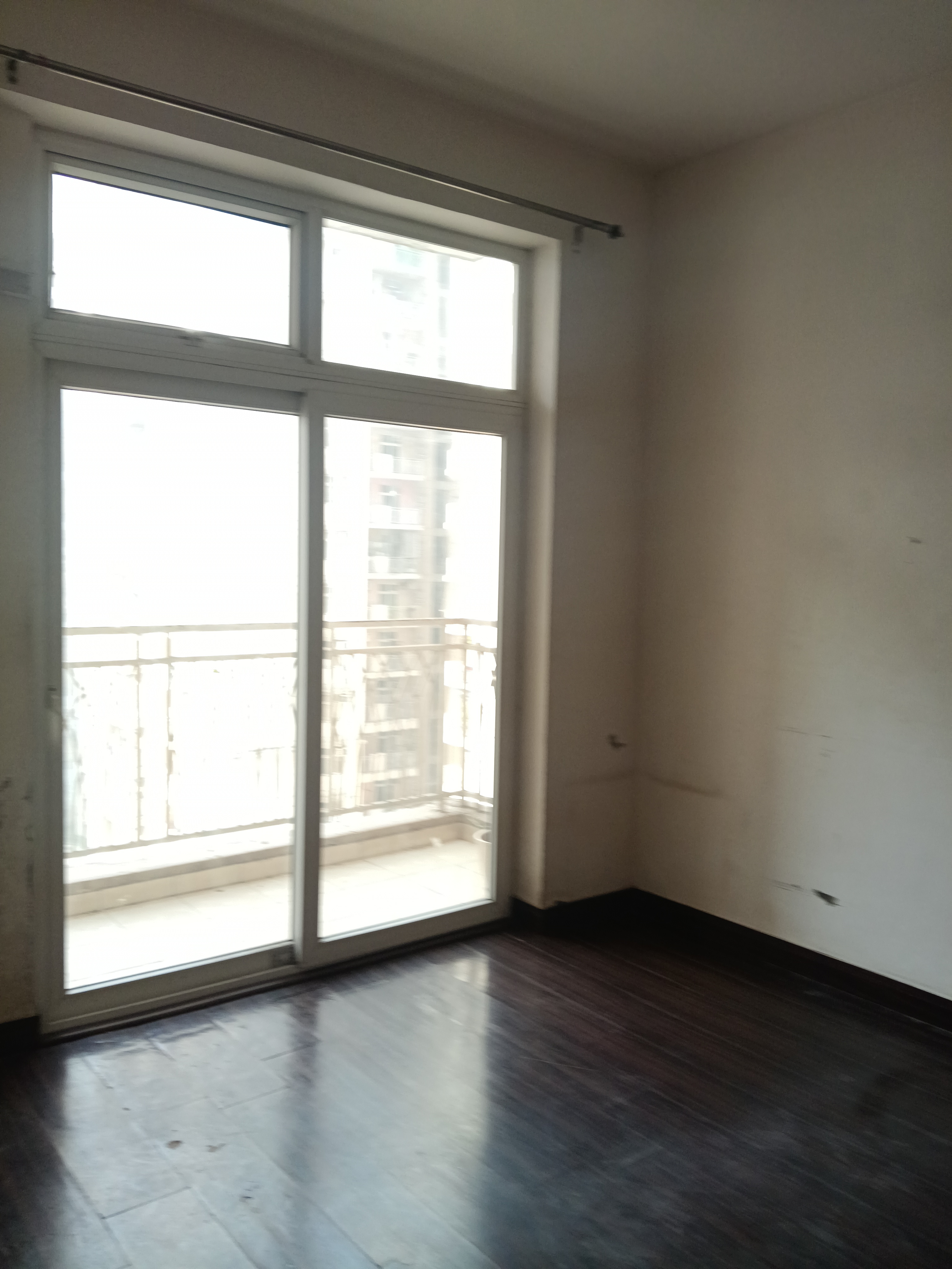 3 BHK Apartment For Sale in Mahagun Mywoods