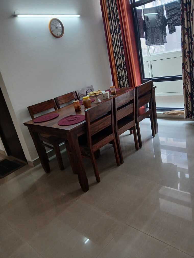 Living Room, vip road 3.5 Bedroom 1350 Sq.Ft. Apartment In Vip Road Zirakpur 10017733