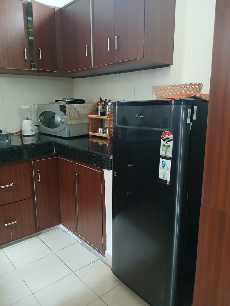 Kitchen, vip road 3.5 Bedroom 1350 Sq.Ft. Apartment In Vip Road Zirakpur 10017733