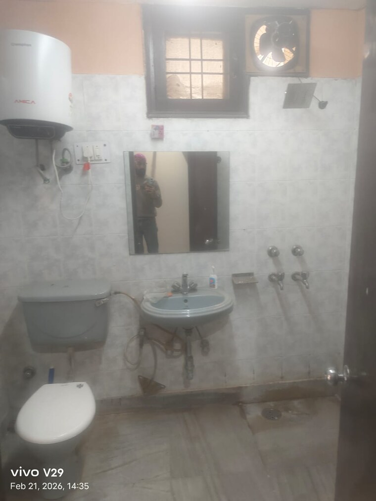 Bathroom, sector 55 3 Bedroom 2300 Sq.Ft. Apartment In Sector 55 Gurgaon 10017548