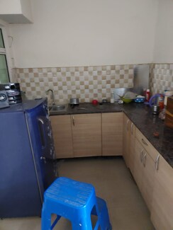 2 BHK Apartment For Rent in Gaur City 6th Avenue