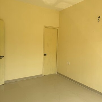 Room in 2 BHK Apartment at Pyramid Fusion Homes, Sector 70a – for Rent