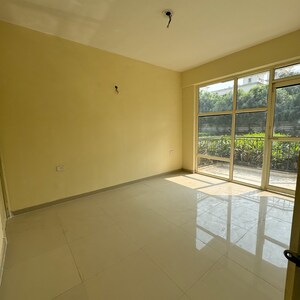 Room in 2 BHK Apartment at Pyramid Fusion Homes, Sector 70a – for Rent