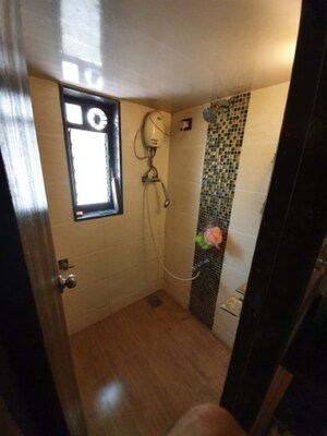 Bathroom in 1 BHK Apartment at Santacruz West – for Rent