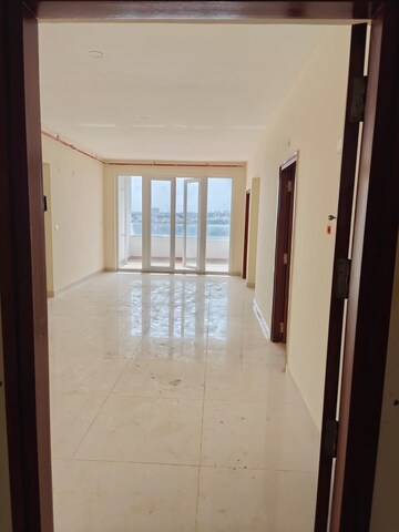 Room in 4 BHK Apartment at Habitat Aura, Bannerghatta Road – for Sale