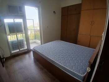 DLF Regency Park I